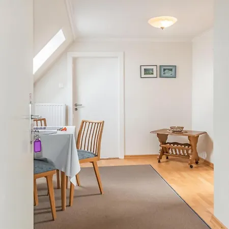 2 Bedroom Lovely In *